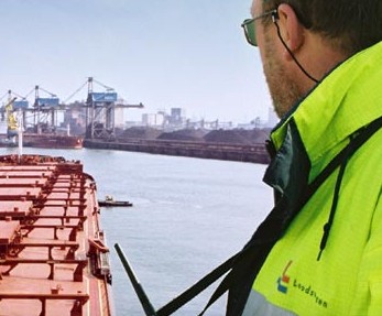 Afwikkeling scheepvaartverkeer en bescherming van milieu en infrastructuur